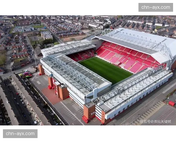 伯纳乌球场新顶棚通过最终测试,将于本月欧冠比赛全面启用 伯纳乌球场新顶棚通过最终测试,将于本月欧冠比赛全面启用